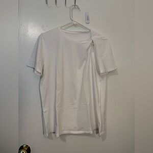 Lululemon White ladies T-Shirt